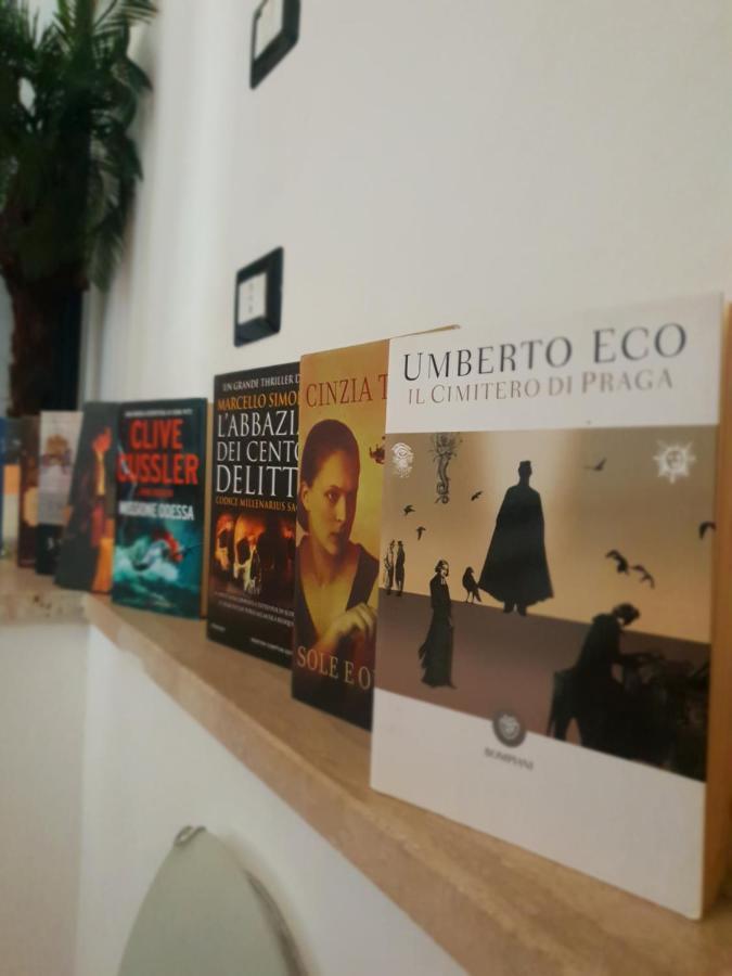 La Casa Dei Libri Villa Sutri Luaran gambar