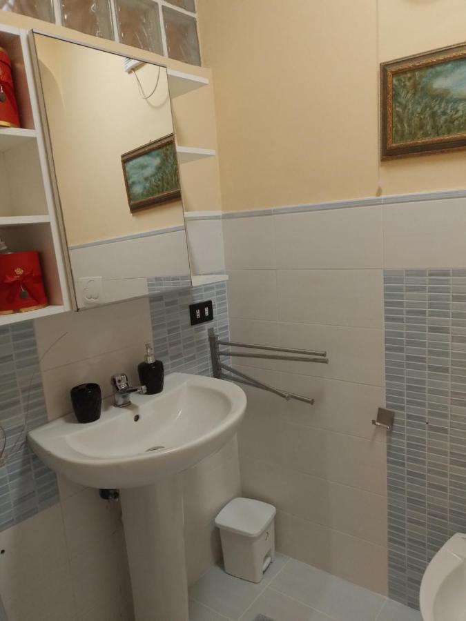 La Casa Dei Libri Villa Sutri Luaran gambar